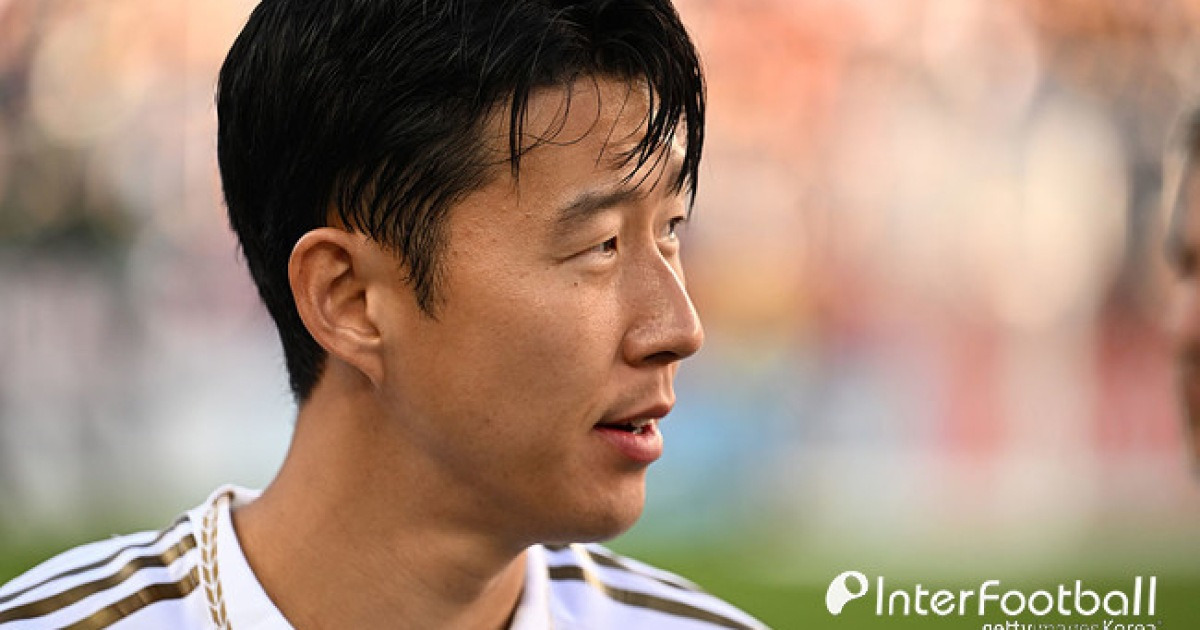 손흥민에 비보?...LAFC 새 감독 "모든 선수들 똑같이 대할 것" 취임 기자회견서 밝혀→보드진은 "누구보다 적합" 적극 지지