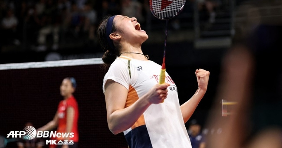 ‘10연속 실점’ 허용하다니, 휘청인 배드민턴 최강 안세영…왕중왕전 첫 경기서 2-1 ‘진땀승’