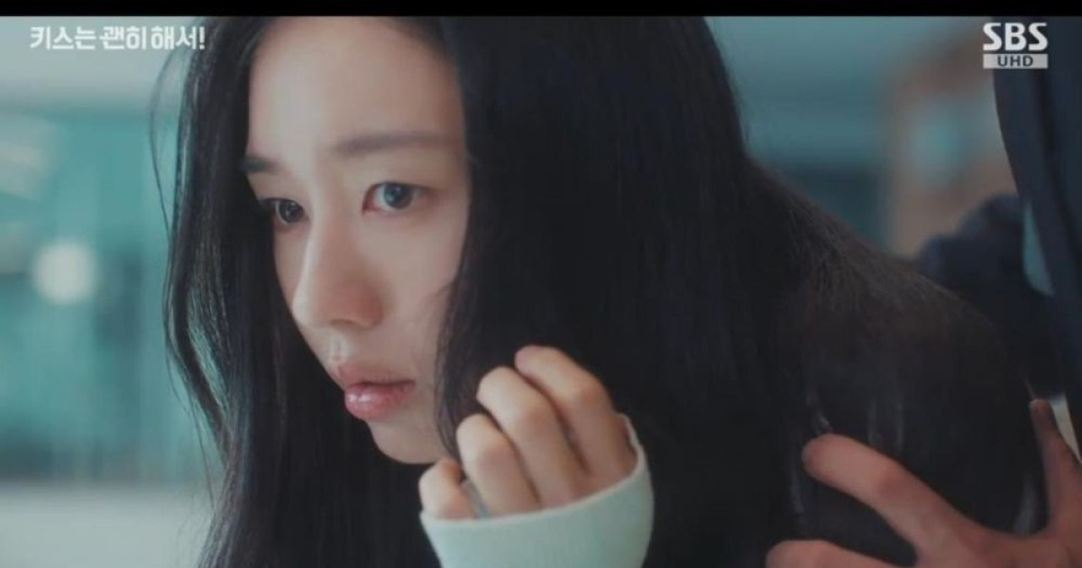 안은진, 장기용에 눈물의 사직서→신제품 유출 누명 '위기' ('키스는') [종합]