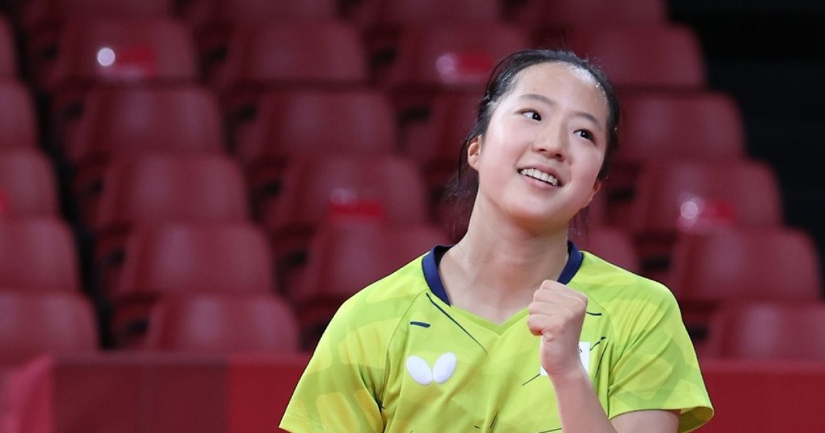 17세 신유빈 괴롭혔던 '62세 탁구 할머니', LA올림픽 노린다…훈련 중 팔 골절→8개월 만에 복귀