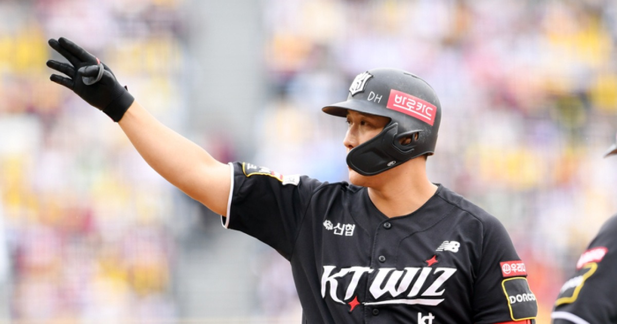 ‘은퇴 결정’ 황재균, 설마 적은 ‘FA 금액’ 탓? 다른 이유가 있었다…KT도 “쓰임새 많은 선수인데…” 아쉬움 [SS포커스]