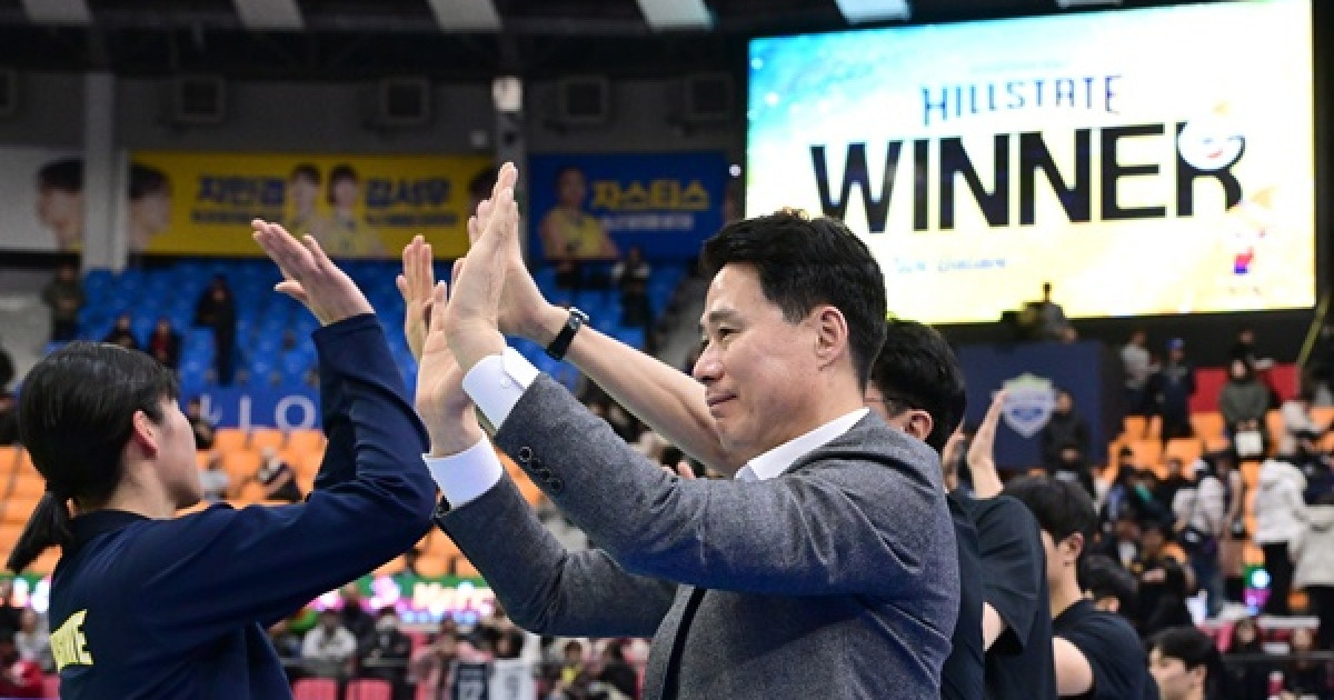 주전 3명 바꿨는데 1위 보인다… 'NEW 현대건설'서 빛나는 강성형 감독의 지도력