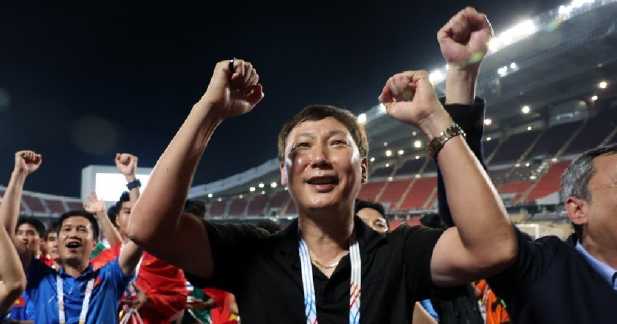 "태국 관중들 오열"... 쌀딩크 지운 김상식의 베트남, 지옥 끝에서 살아 돌아왔다