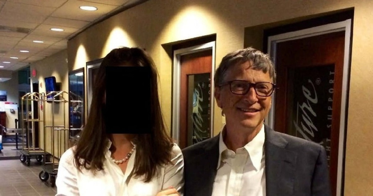 「ビル・ゲイツの隣にいる女性…」性犯罪者エプスタインの写真が再び浮上