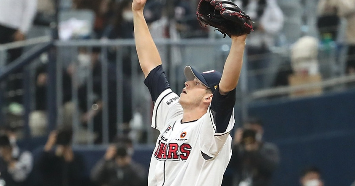 "플렉센, 222억 벌고 다시 두산으로" 이례적 韓 컴백에 주목, 이런 선수를 겨우 15억에 쓴다