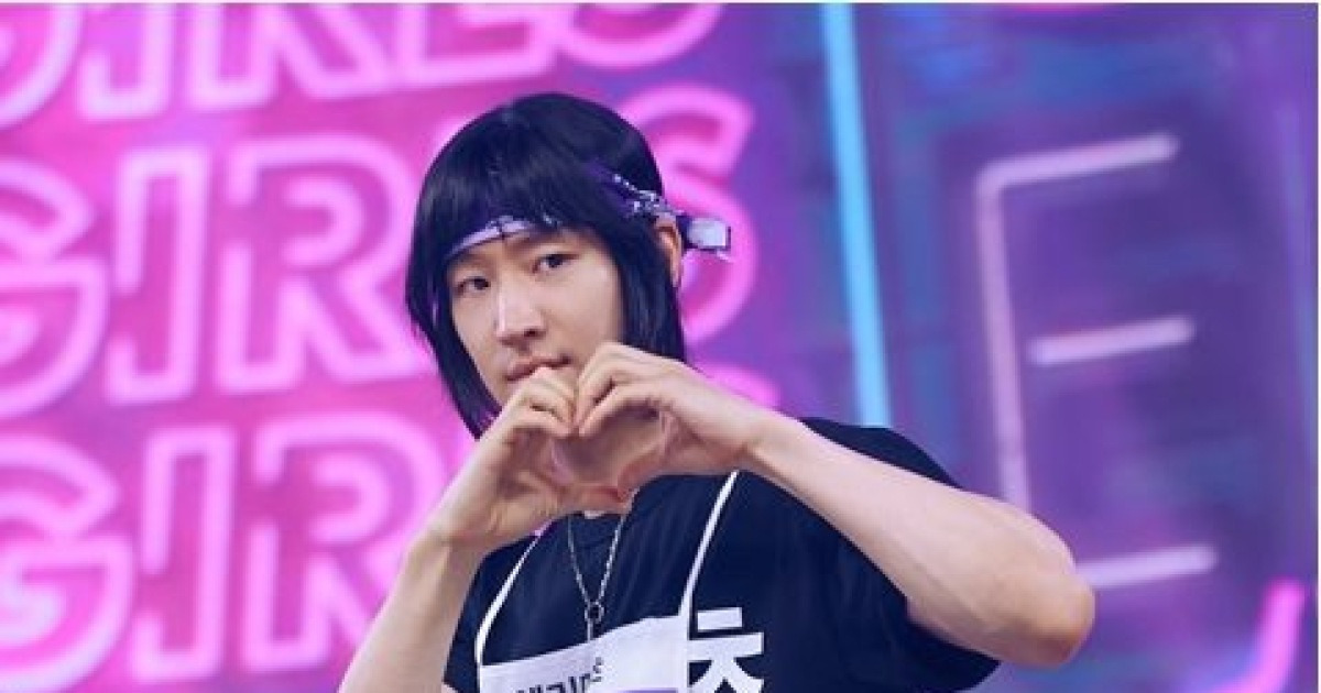 '모범택시3' 이제훈, 현역 아이돌급 존재감…새침한 손하트