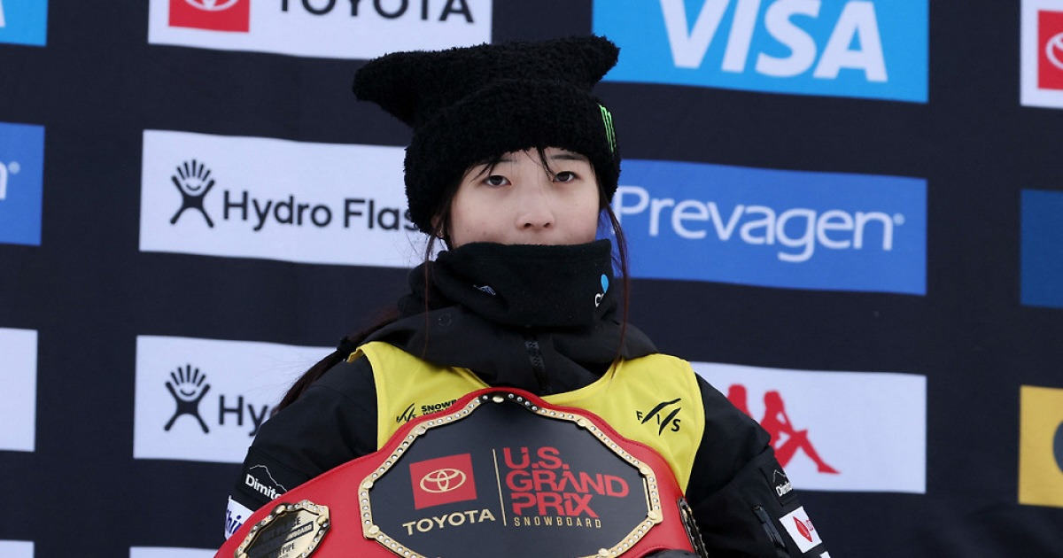 '올림픽 금메달 보인다' 최가온, 스노보드 하프파이프 월드컵 2주 연속 우승