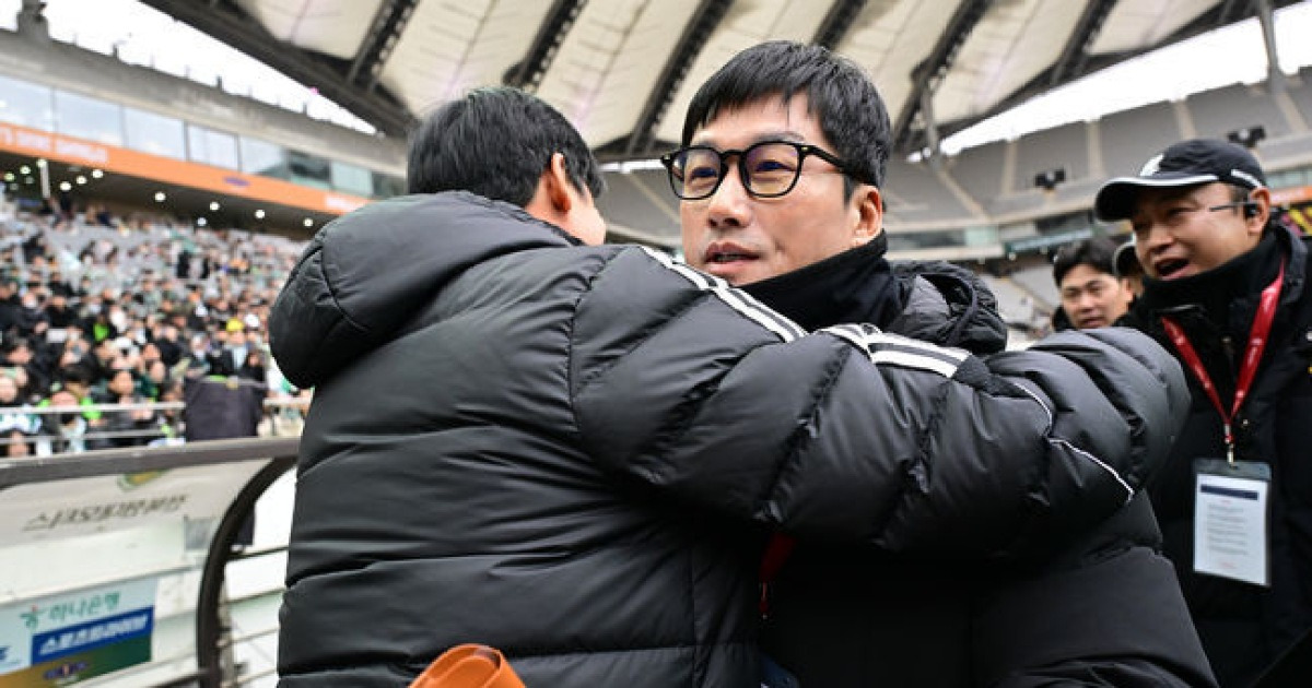 ‘2년 연속 승격 불발’ 수원삼성, K무리뉴 이정효 감독이 가면 바뀔까…수원삼성과 계약서 도장 찍나