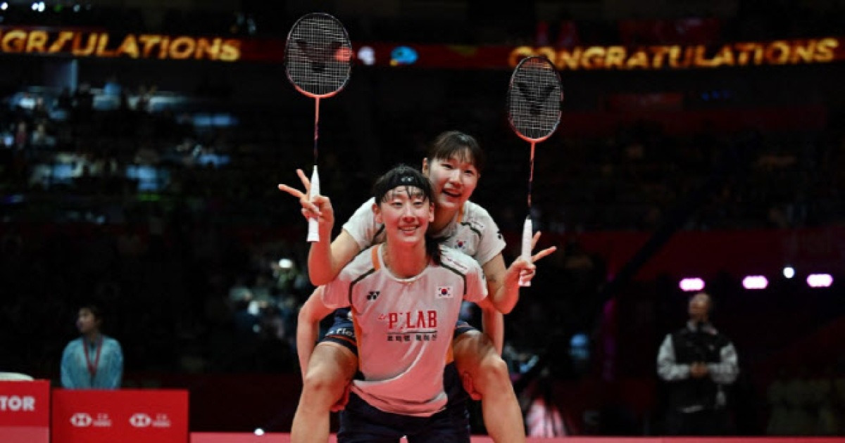 여자복식 이소희-백하나, 日조 꺾고 왕중왕전 2연패...한국선수로 26년 만