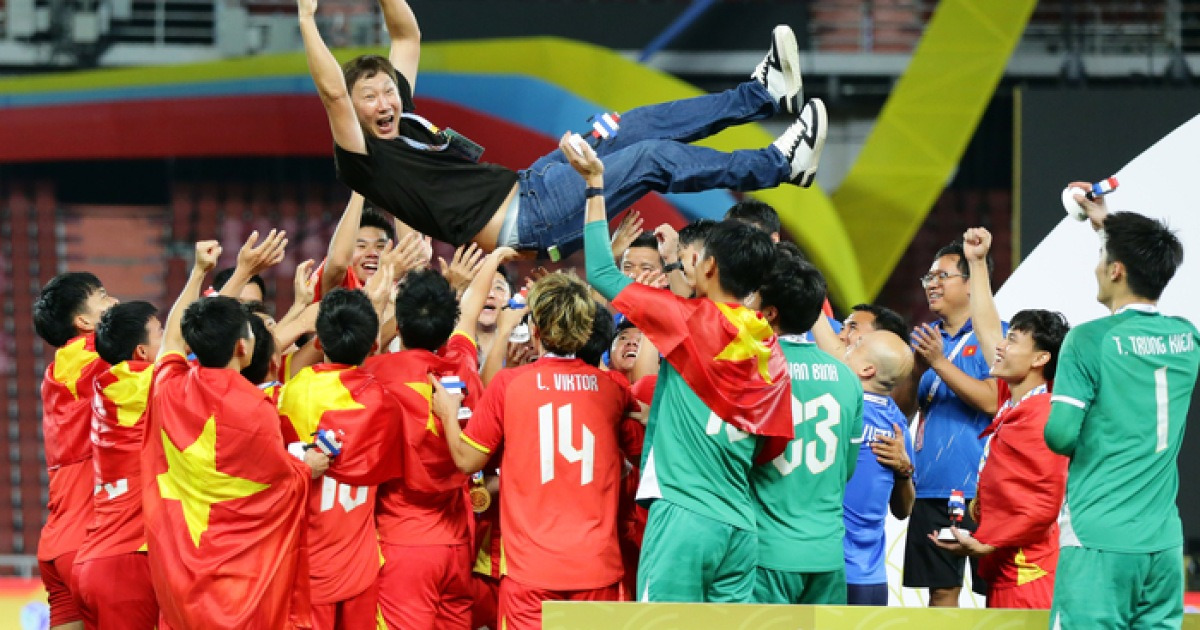 우승 확률 100%, ‘식사마 매직’에 베트남이 요동친다…흑역사 지우고 동남아 최강으로 ‘화려한 귀환’
