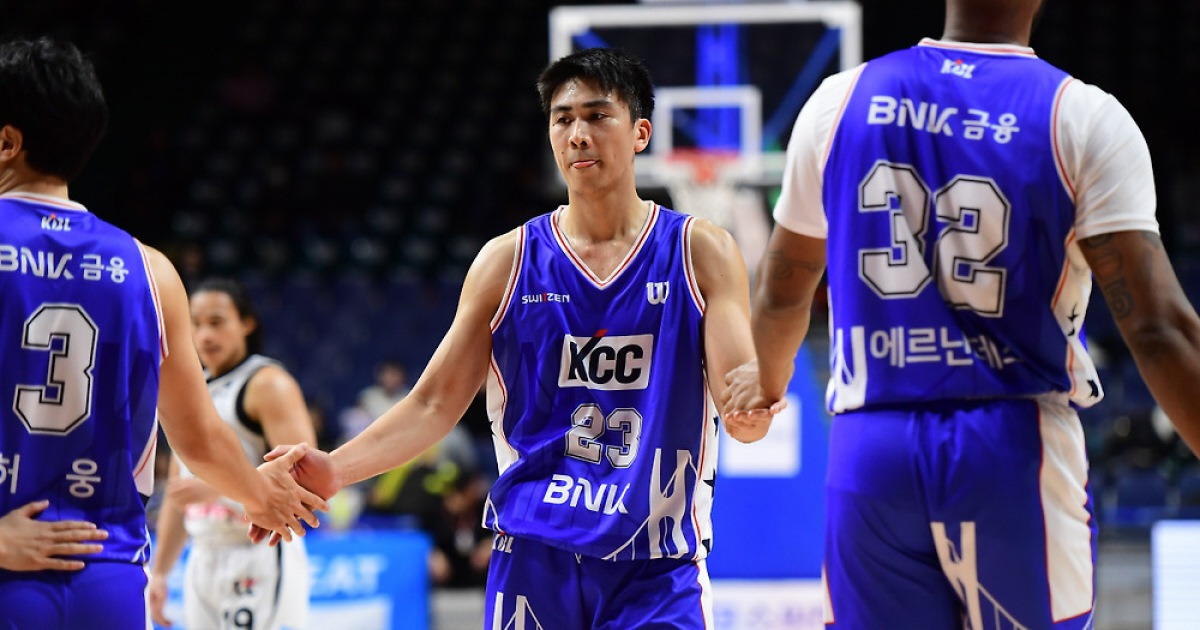 [현장분석]허훈과 숀롱? KCC 나바로-에르난데스도 있다!  완벽했던 KCC 파죽 6연승. 41점 폭발 데릭 윌리엄스 저격, 이상한 판정기준