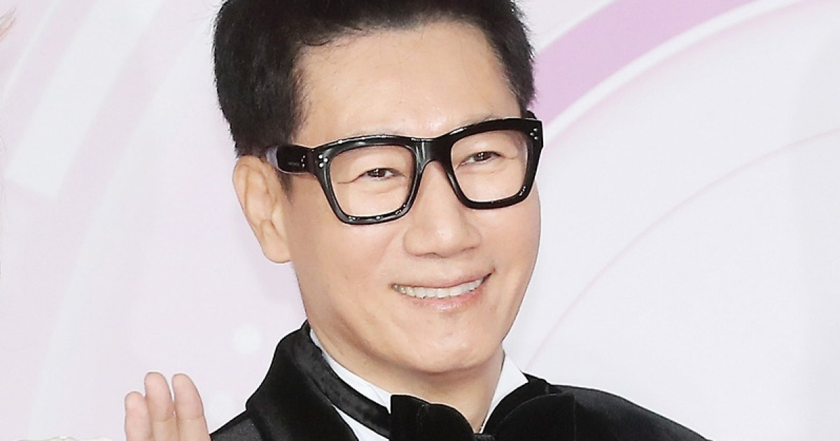 '찬밥 논란' 지석진, '핑계고'서 '대상' 한 풀었다..'2025 SBS 연예대상'은?[★FOCUS]