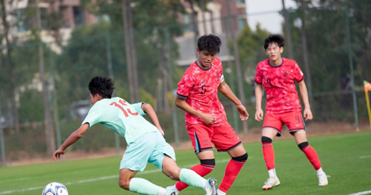 韓 축구 대망신! 中 아닌 홍콩에 0-2 참패…중국과는 무승부→U-15 동아시안컵 '2연속 무승' 굴욕