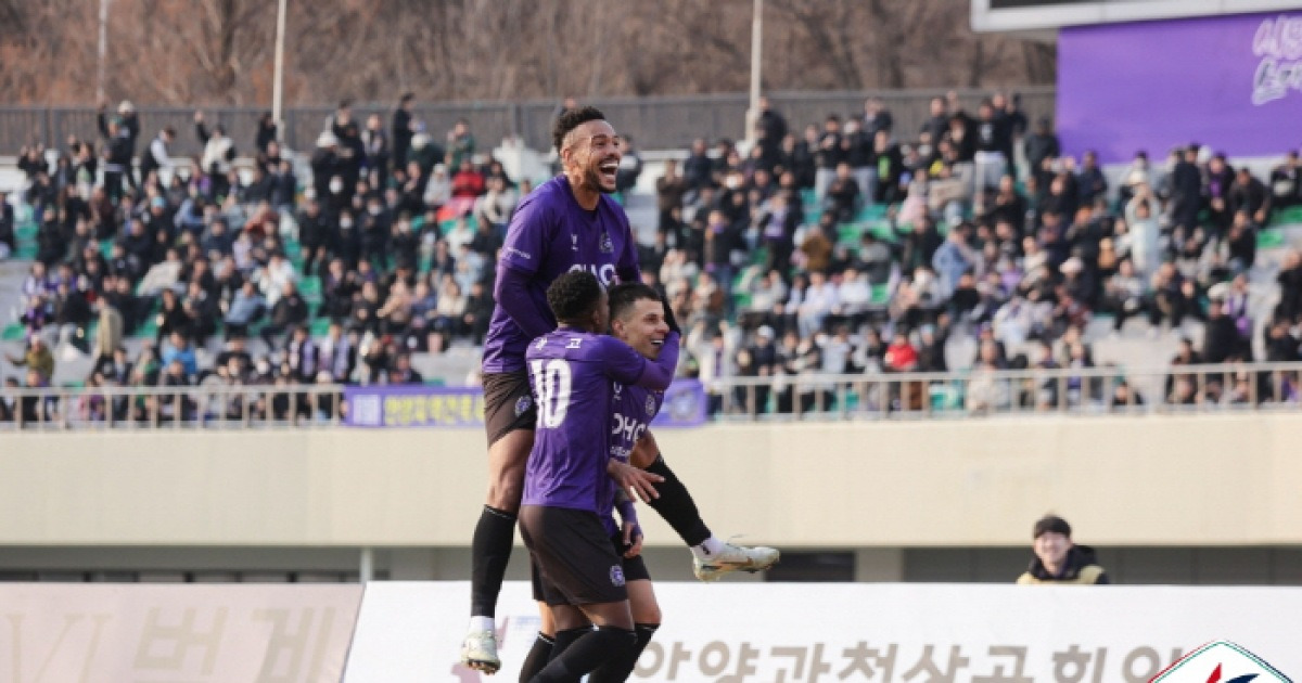 남아도, 떠나도 고민...'대형 공백' 생각해야 하는 안양, 더 바쁘게 준비하는 겨울나기