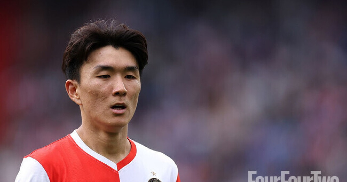 [eredivisie.review] ‘황인범 76분’ 반 페르시 감독의 페예노르트, '퇴장'에 울었다...1-1 무승부→4G 무승