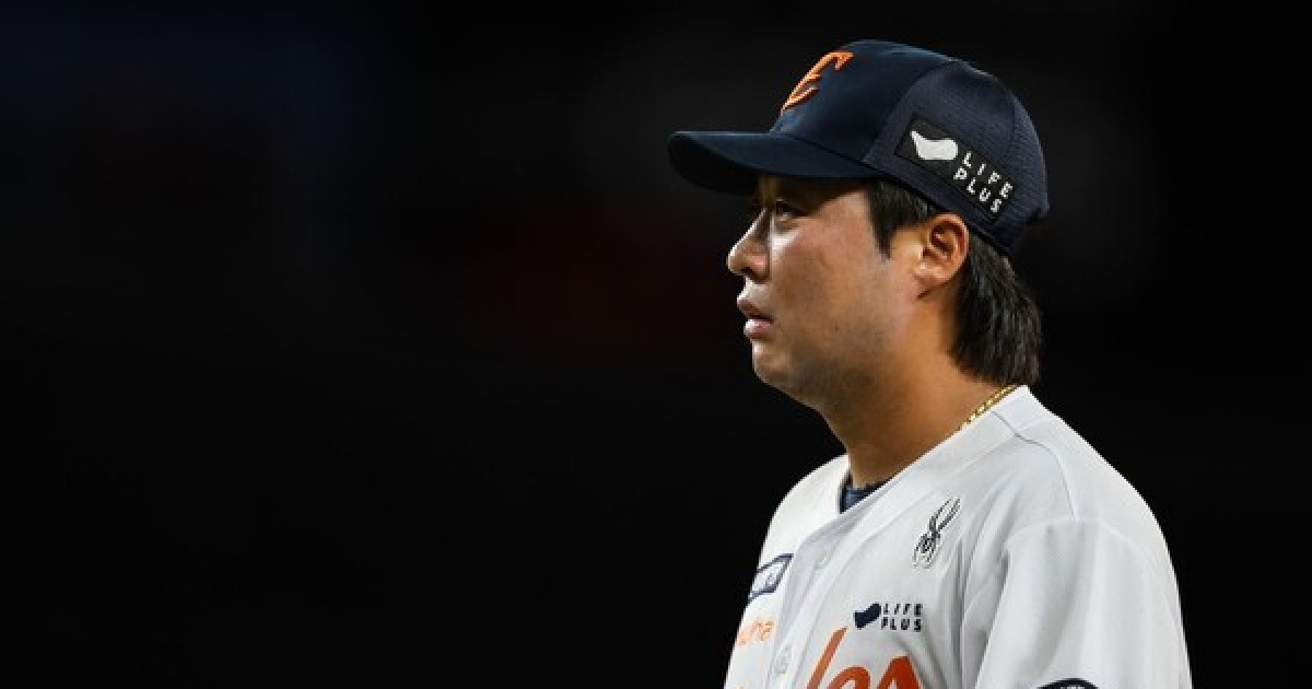 "자주포 한 대만 주십시오"→도장 못 찍고 해 넘기나…FA '다크호스'였는데, 한화는 여유가 없다