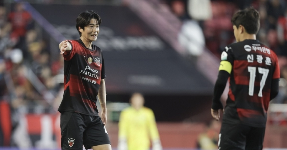 [단독]내년 37세 기성용, 포항과 1년 재계약…더 뛸 수 있다는 확신, 현역 연장 선택