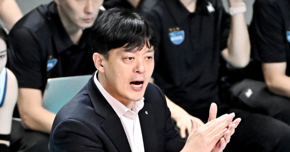 이영택 감독 1~2세트 좋았는데, 돌아온 레이나 의욕이 넘쳤다 [IS 장충]