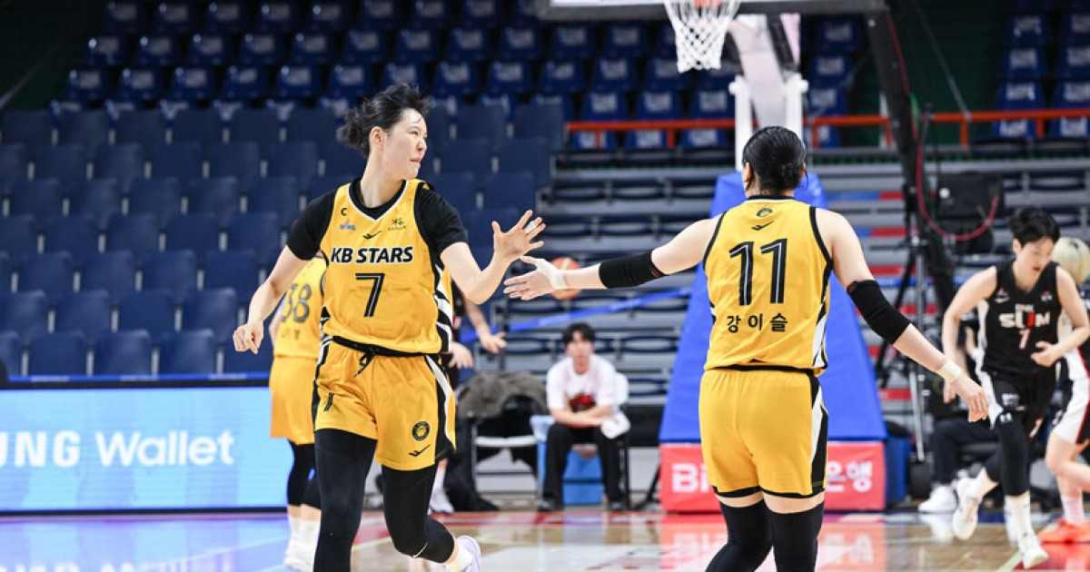 하나은행 1위 질주에 제동 거나? KB, 박지수 출전 경기 21연승 중