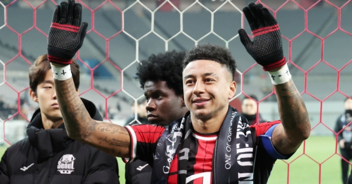 영국 간 린가드 “한국 구장 잔디 얼어 지장”