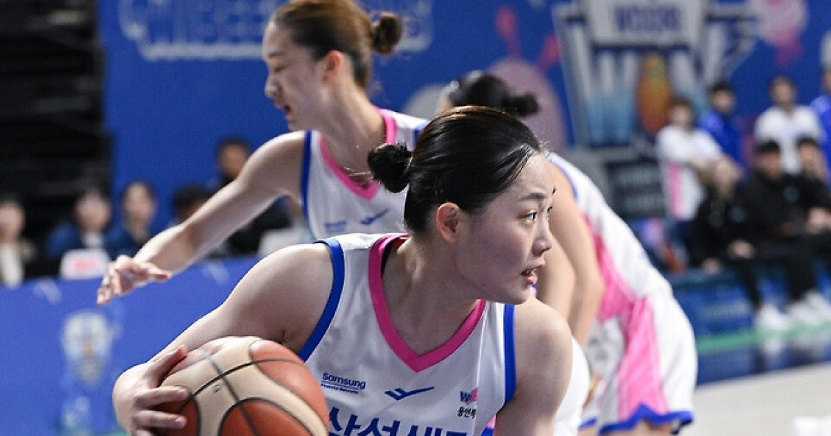 [STN 현장] '조수아 리버스 레이업 포함 15점 폭발' 삼성생명, 우리은행 51-44 제압…4위 도약+연승 성공