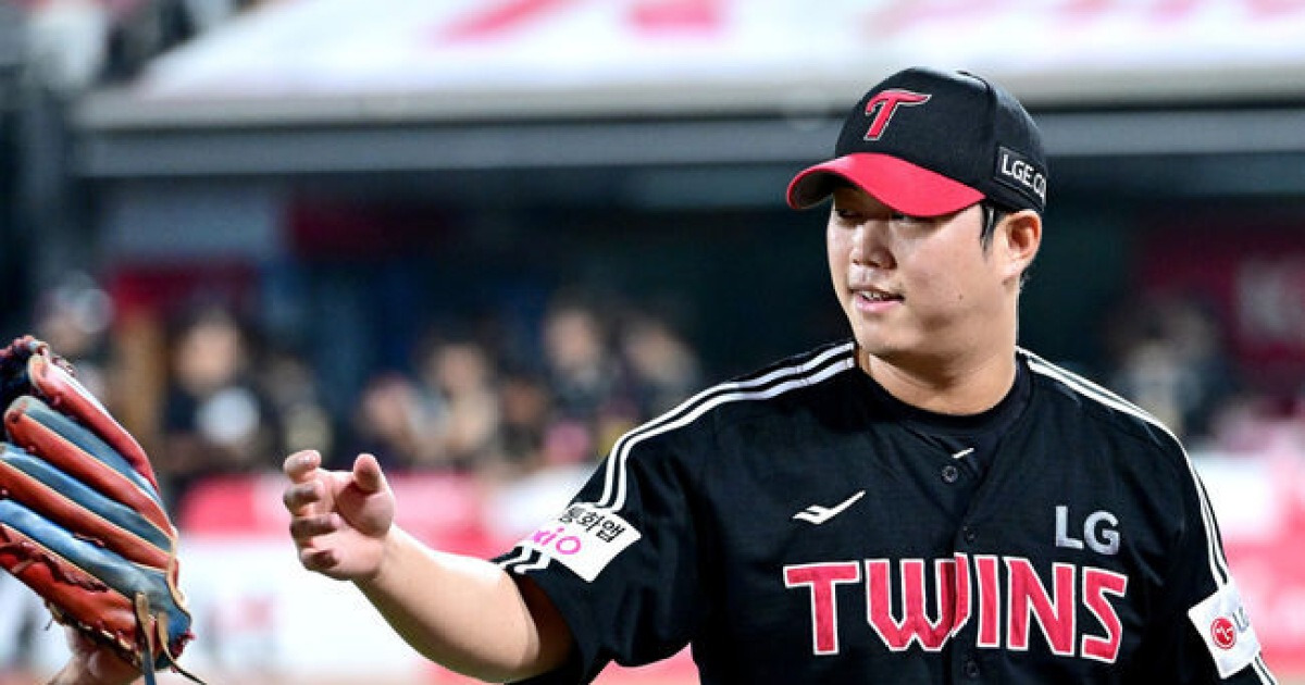 ‘이제서야 밝힌다’ 38억 FA 함덕주, 격정 토로 “뼈가 깨진 채 KS 던졌는데, 먹튀라고 2년째 욕 먹고 있다. 서운하더라” [단독 인터뷰]