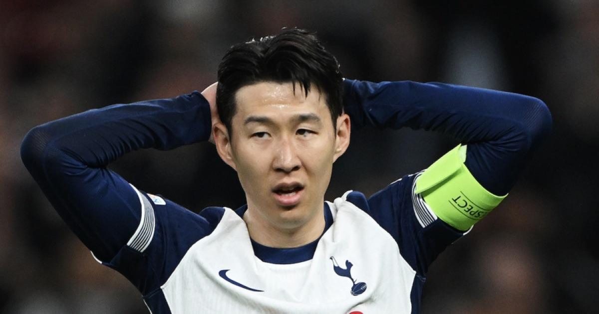 영어도 못 해, 경기 중 발길질…“손흥민 주장 완장→왜 물려 받았나” 황당하고 멍청한 퇴장, 토트넘 캡틴 로메로에게 英 분노 폭발