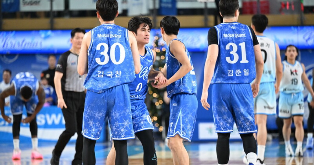 [BK 리뷰] ‘3점슛 16개 대폭발’ 초반부터 외곽 화력 앞세운 가스공사, KT 막판 추격 따돌리고 4연패 탈출