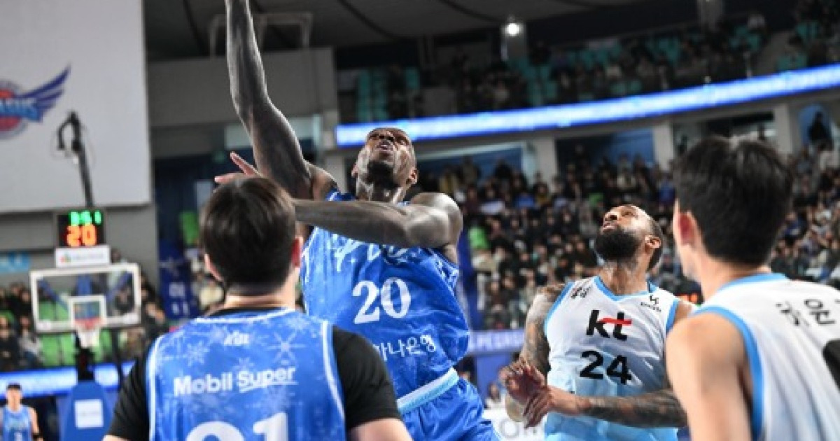 가스공사, kt 83-75 제압하며 4연패 탈출...3점슛 16개 폭발