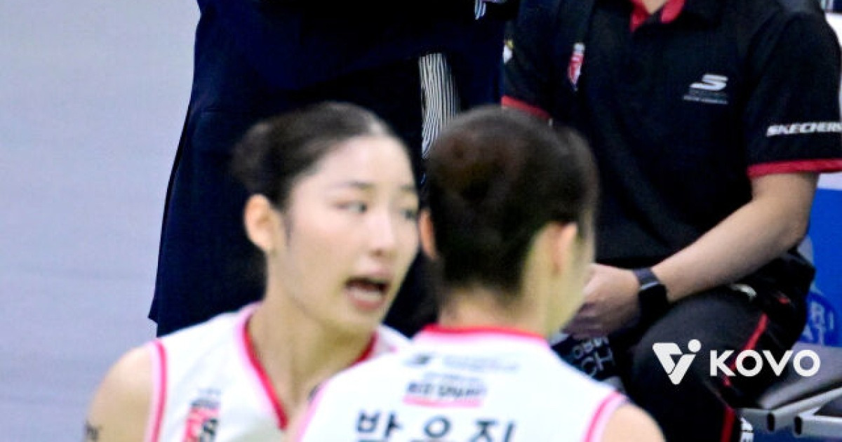 7위팀에게 X-MAS 기적은 없었나…2위팀에 패승승패패, 감독 위로하다 "팬들에게 좋은 경기 보여줬다, 아직 부족해"