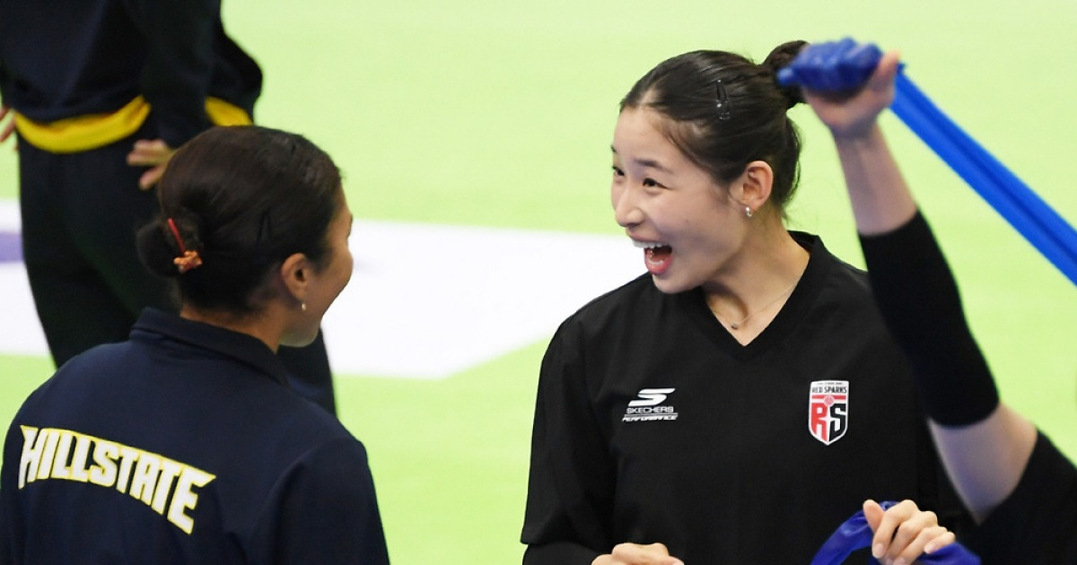 '김연경도 인정한 재능' 몽골소녀 인쿠시 성장기, 경기 전 활짝 웃은 이유는?