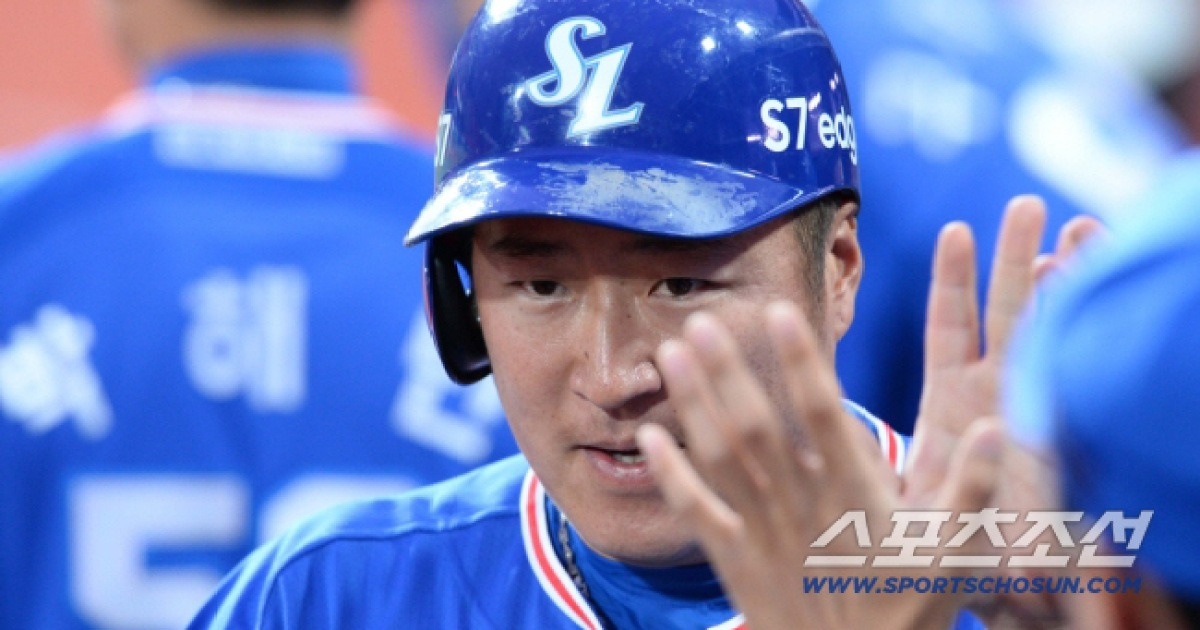 '15억도 무용지물' 최형우 새삼 놀랍다…'은퇴 아니면 찬바람' 베테랑들의 추운 겨울