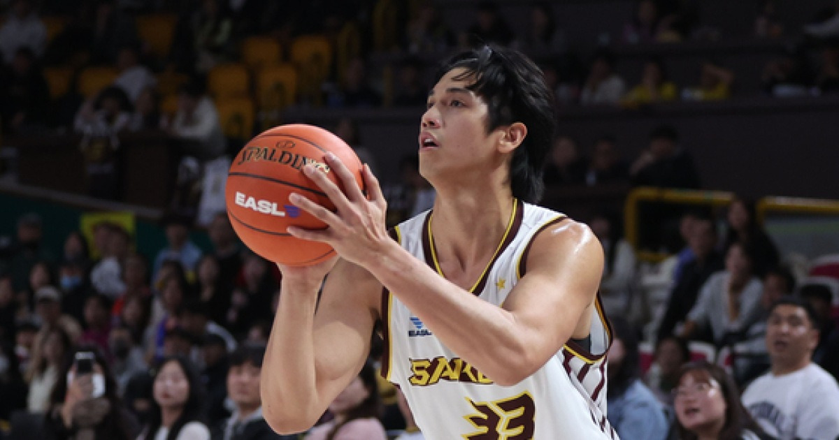 2차 연장 혈투 잡았다…LG, KCC 8연승 저지하고 4연승 질주