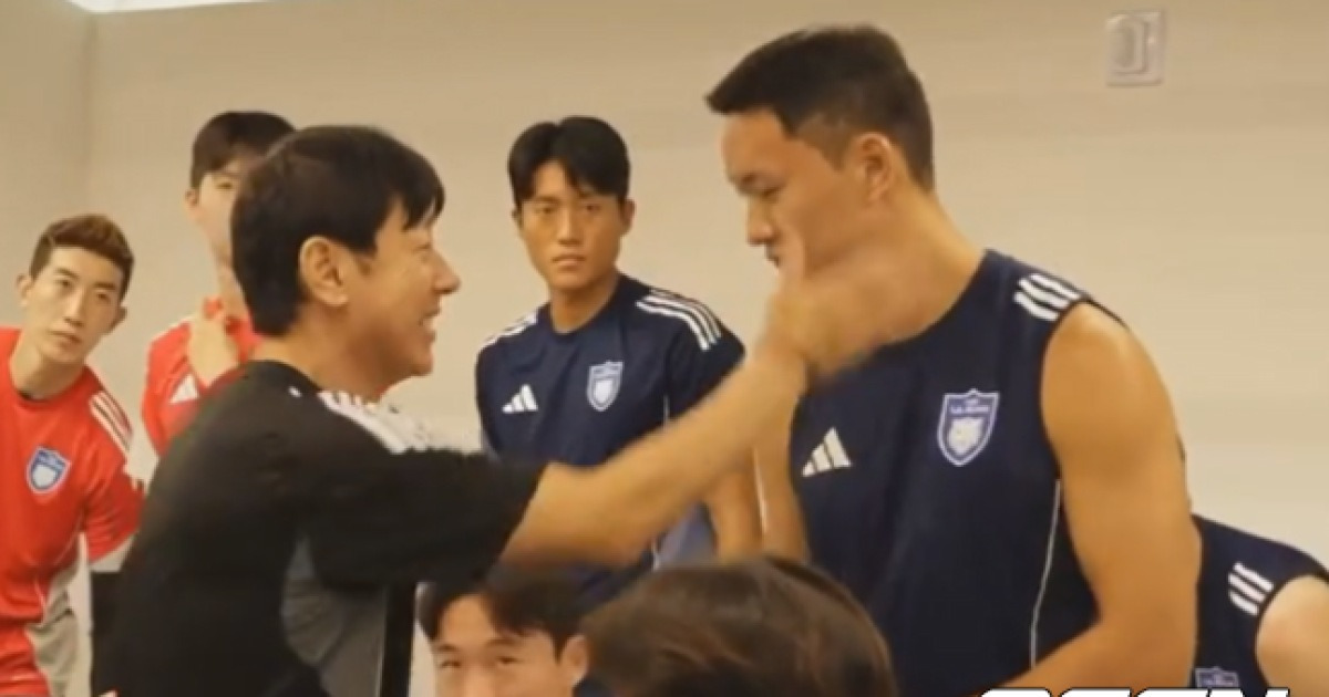 신태용 폭행 논란에 입 연 야구 레전드 “서로 잘해보자는 의미였을 수도”