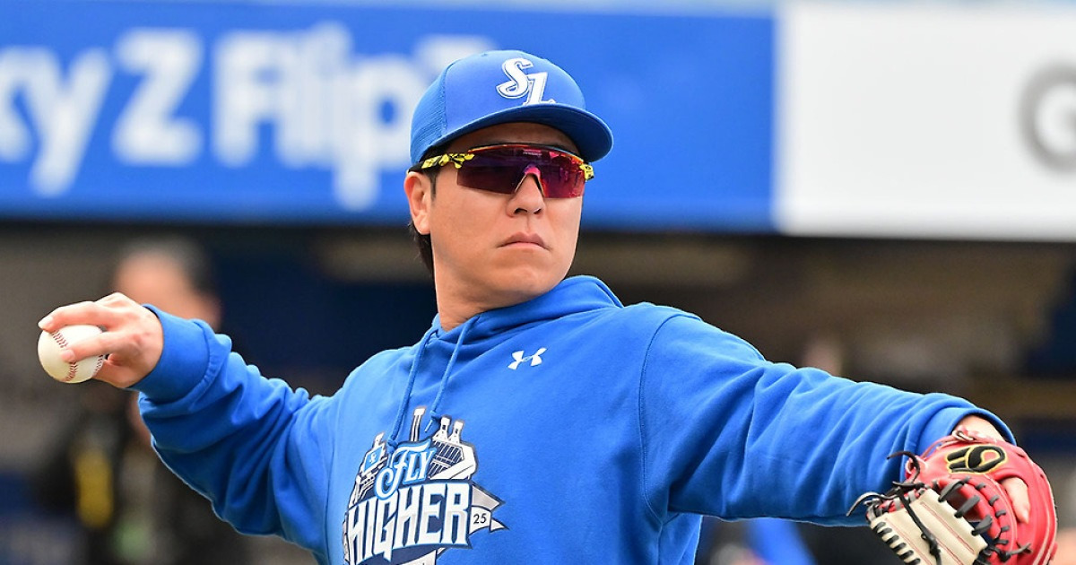 '강민호 잔류' X-마스 선물 없었다…연말 내 타결 어렵나→"계약 기간 일찍 합의, 막판 조율 길어져"