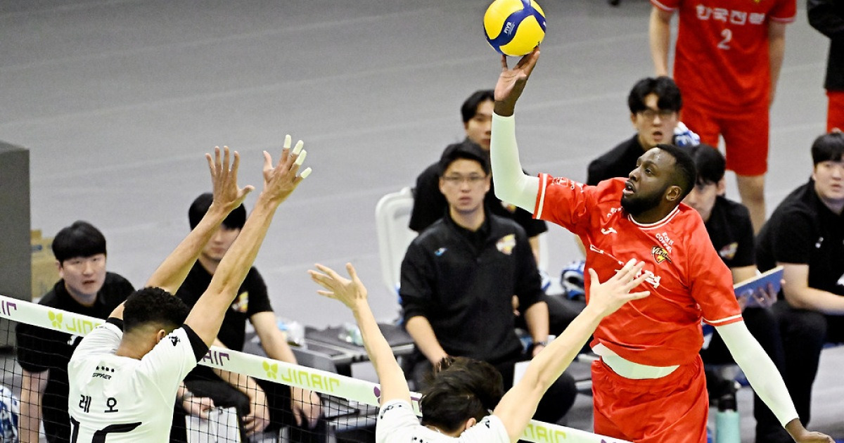 '베논 29점' 한국전력, 현대캐피탈 3-1 제압…불붙는 3위 싸움