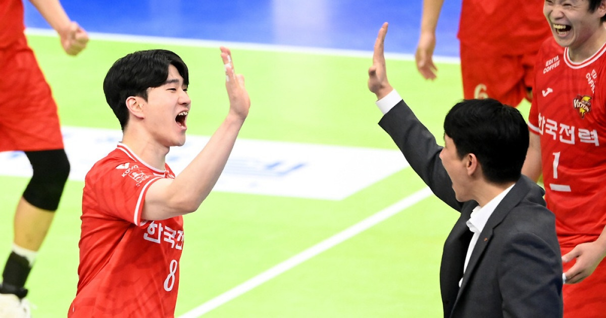 "완전히 다른 팀이 됐다" 적장도 놀란 젊은피 맹활약…'1위가 바로 저긴데' 갈길바쁜 현대, 발목 잡혔다 [수원패장]