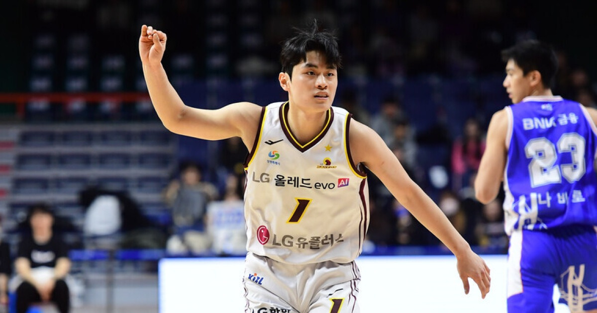 ‘데뷔 후 최다 45분 59초 출전’ 유기상 “허훈 형은 혼자서 못 막는다”