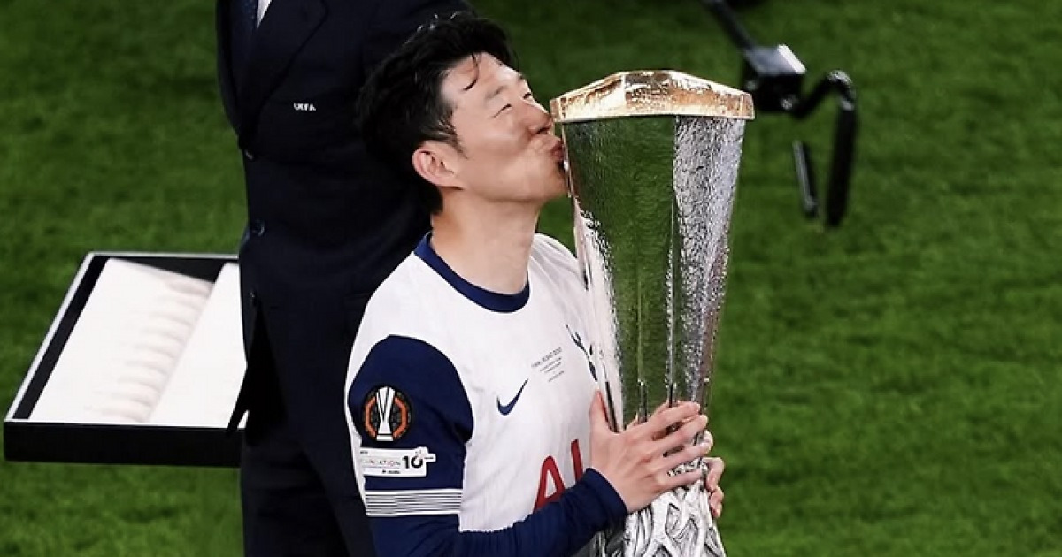 [오피셜] 손흥민 역대급 공식발표, 사상 최고의 한국인 등극...전세계 축구 ‘8대 기적’ 선정 '2025년 미라클’