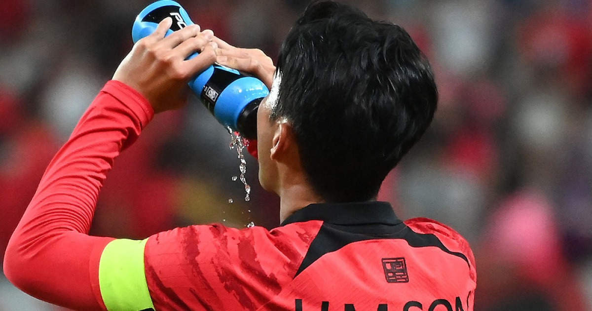 하늘이 홍명보호에 시련 주나…1~2차전 1600m 고지대→3차전 장소 '35도' 폭염 주의보→"선수 건강 우려 심각"