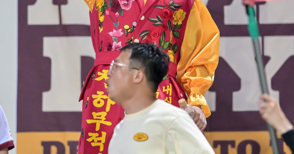 '홍보대사 그 이상' 가수 조빈, 광주 선수들 잔류 위해 '개인 미팅' 직접 뛰는 중