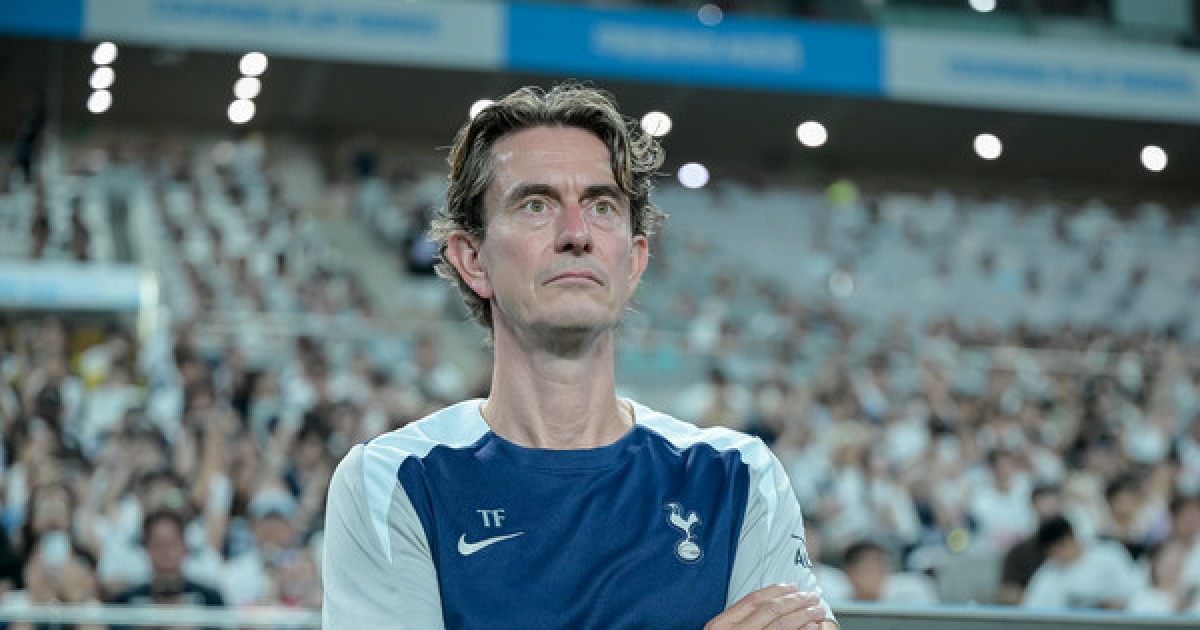 팀 분위기 박살 난 14위 토트넘, 팰리스 원정 '단합의 구심점' 될까?