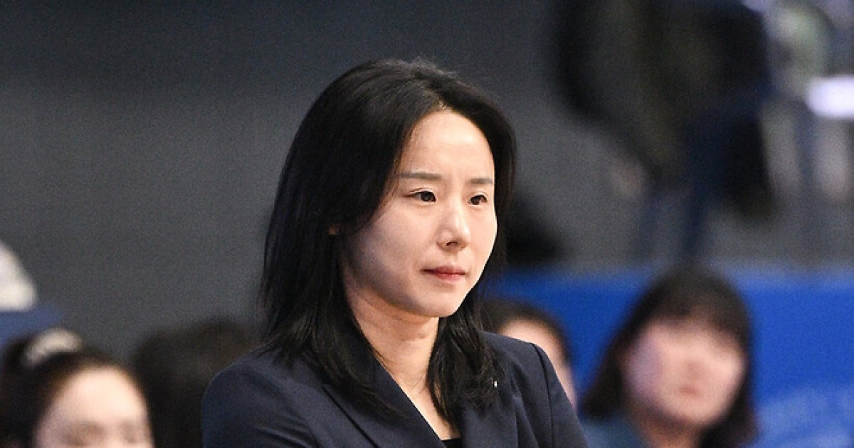 ‘패-패-패-패-패-패’ 길어지는 연패의 고리… 최윤아 감독의 한숨