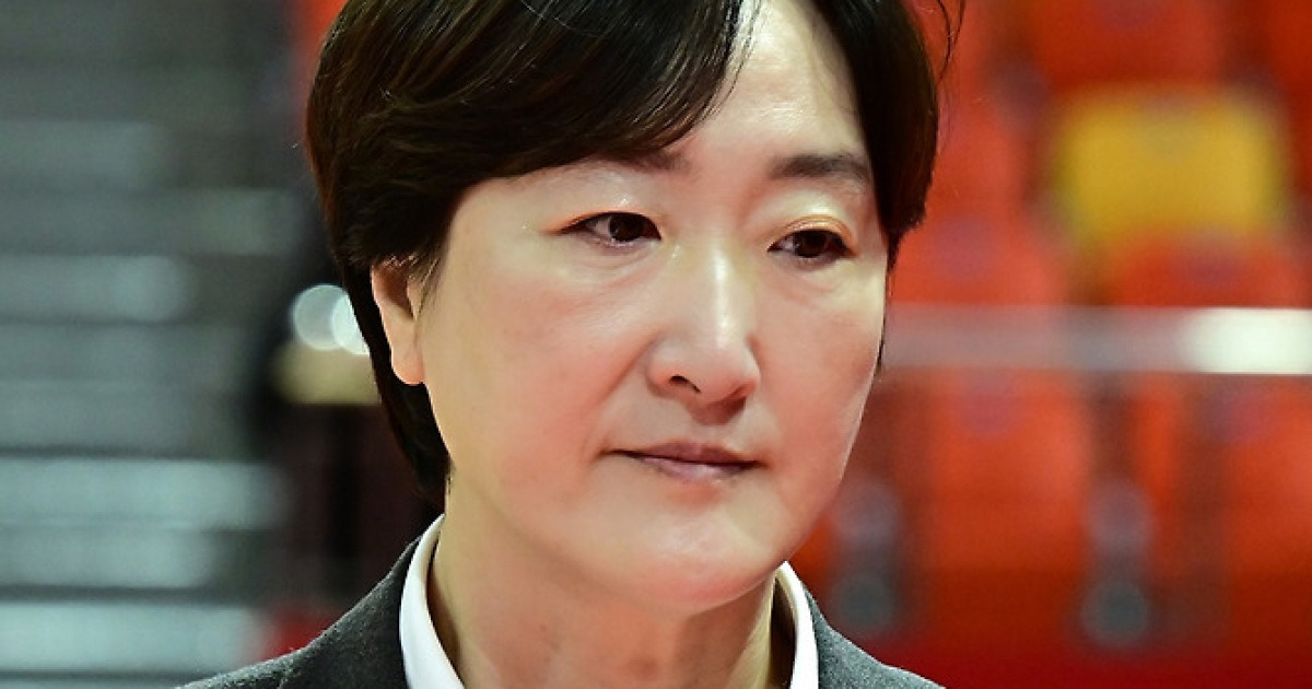 '얼마나 마음 고생 심했으면' 9연패 탈출 감독, 눈물 못참고 인터뷰실 떠났다