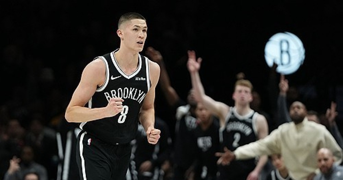 커리에 맞선 ‘러시아 초특급 신성’, 팀 패배에도 빛난 신인 데민의 3점슛 7방 + 23점 활약