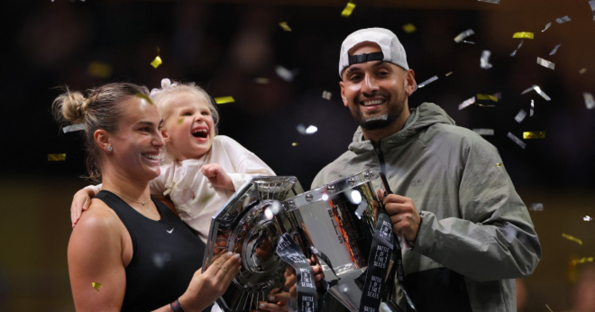 프로 테니스 4번째 성 대결… 남자 671위 키리오스, 여자 1위 사발렌카에 완승