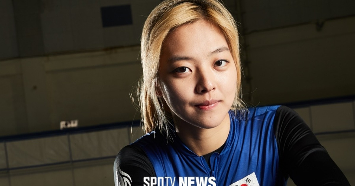 "이제는 조금 천천히 걷겠다" 김보름 '22년 빙판 인생' 조용한 마침표…'왕따 논란' 견뎌낸 가장 단단했던 韓 스케이터 퇴장