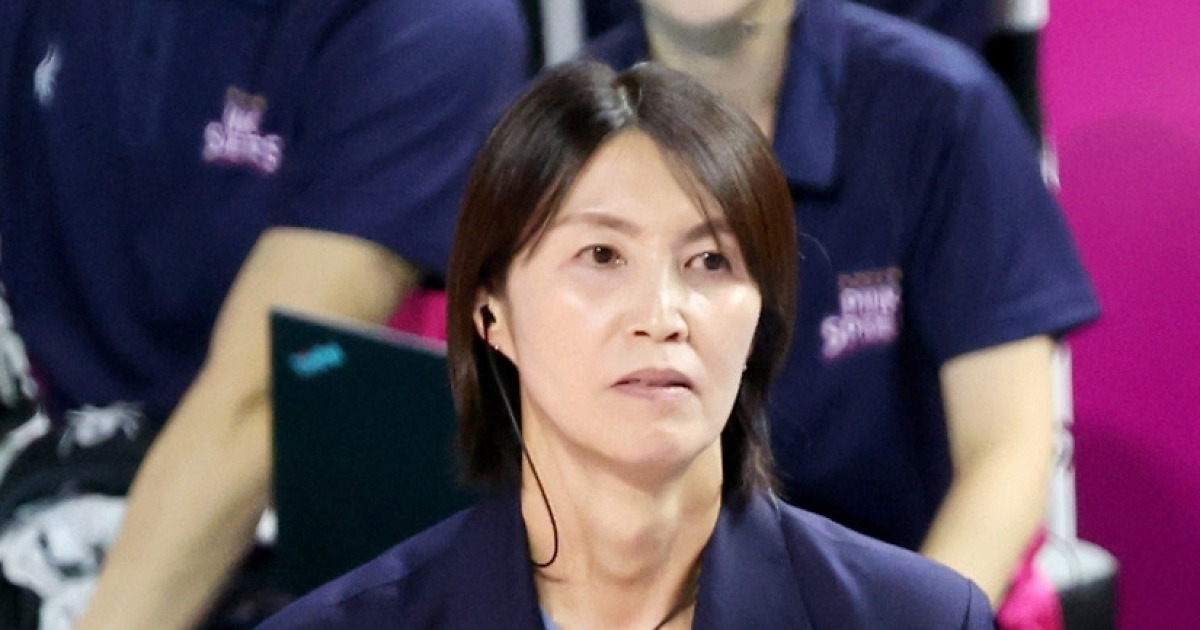 '풀세트 접전 패배' 흥국생명 요시하라 감독 "시작이 안 좋았다, 선수들 더 성장해야" [인천 현장]