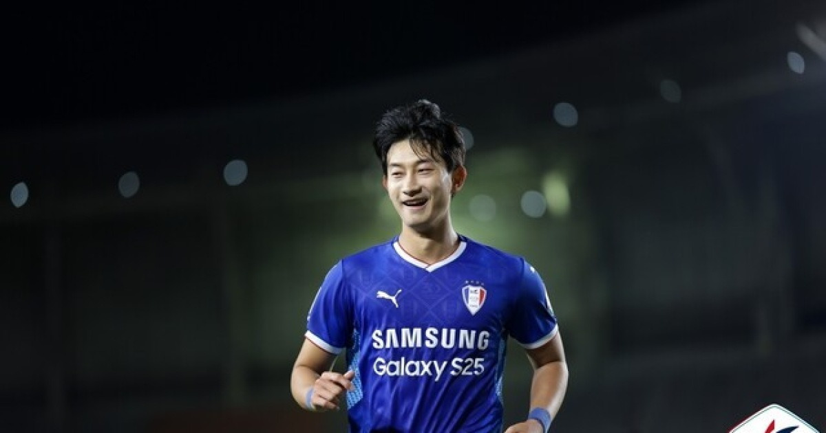 [오피셜] "서울 E는 승격에 근접한 팀... 2부 우승 목표"... 이랜드, '韓 U-23 출신 타깃맨' 김현 영입