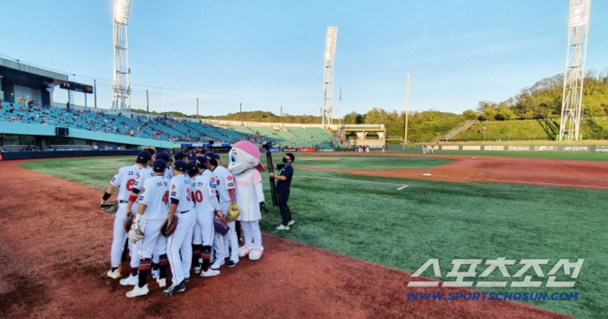 당당한 프로팀이 생겼다...이제 울산팬들은, 롯데 야구 더 이상 못보는 건가